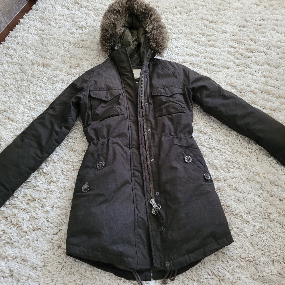 Aritiza winter coat